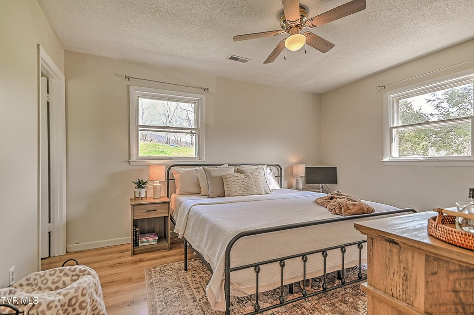 Photo #22: 310 Minton Hollow Road