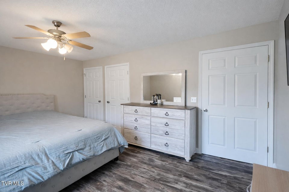 Photo #10: 408 Fondulac Drive