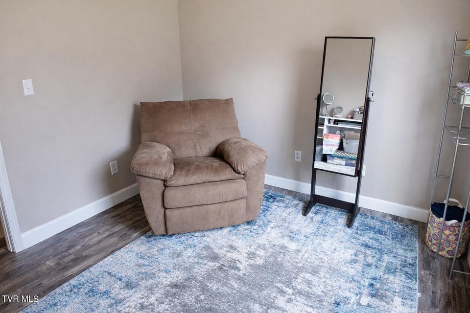 Photo #16: 408 Fondulac Drive