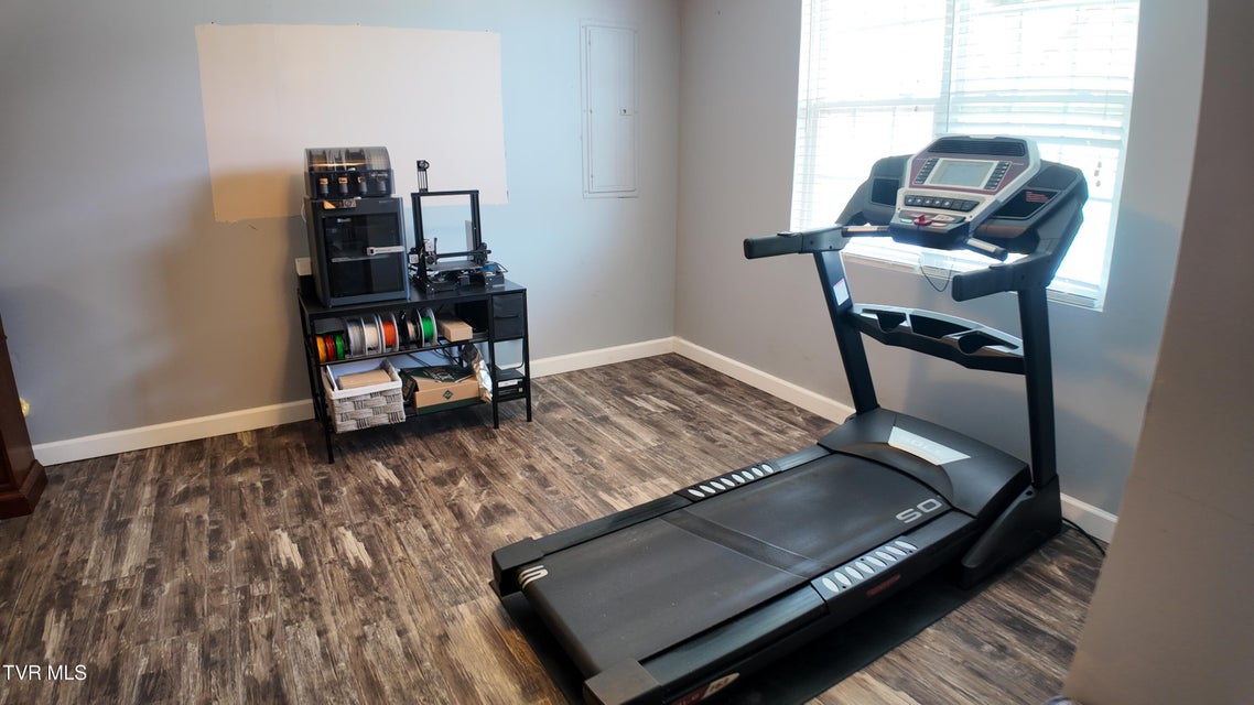 Photo #23: 408 Fondulac Drive