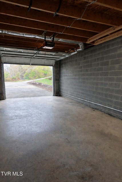 Photo #24: 408 Fondulac Drive