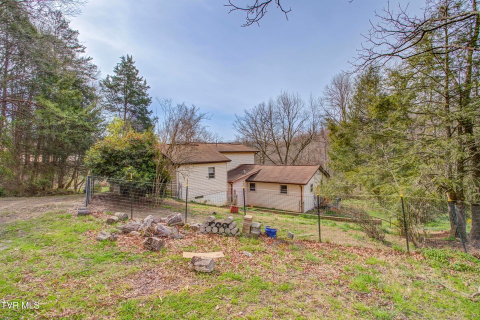 Photo #26: 178 Conant Road