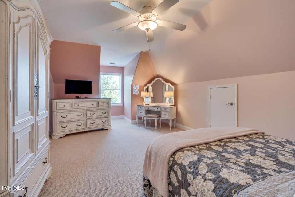 Photo #33: 292 Alpine Trail