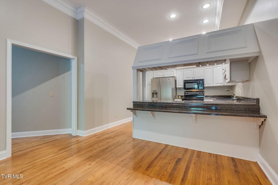 Photo #38: 292 Alpine Trail