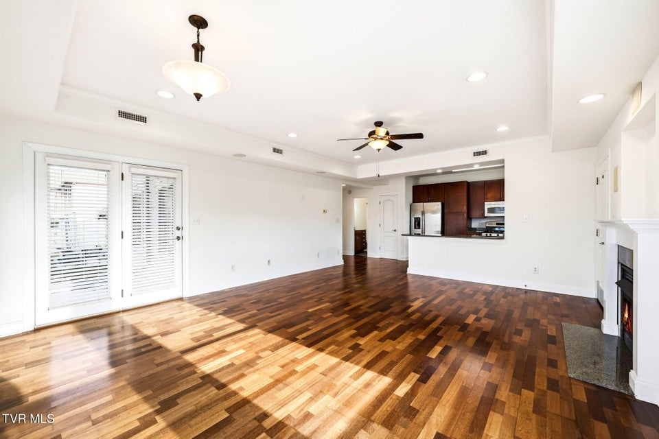 Photo #5: 168 Westshore Pointe 