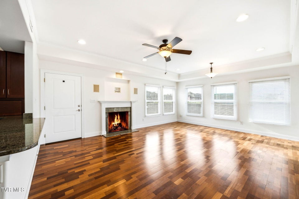 Photo #7: 168 Westshore Pointe 