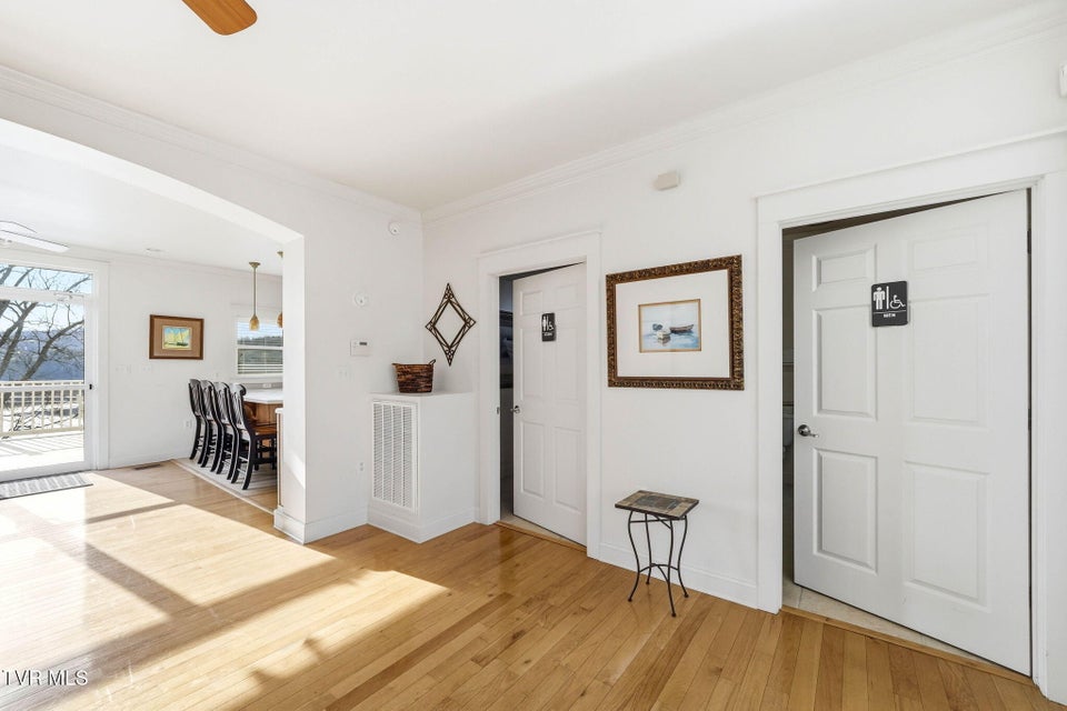 Photo #32: 168 Westshore Pointe 