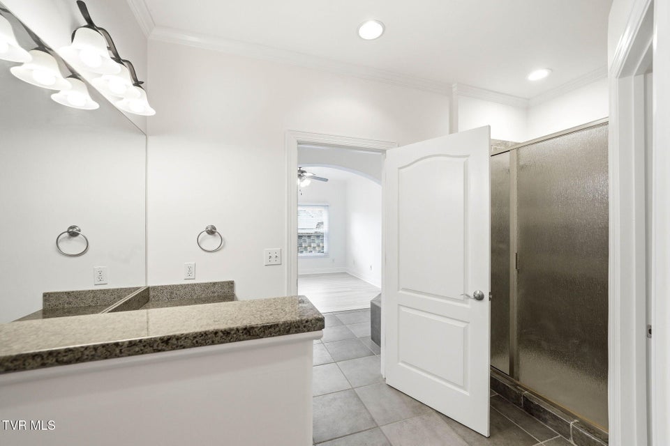 Photo #17: 168 Westshore Pointe 