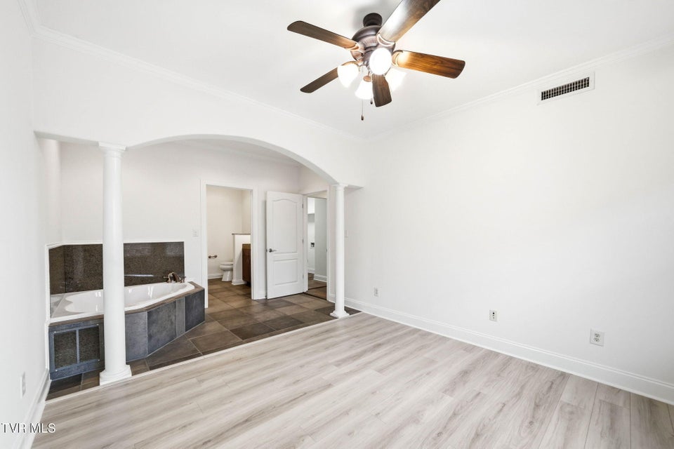 Photo #20: 168 Westshore Pointe 