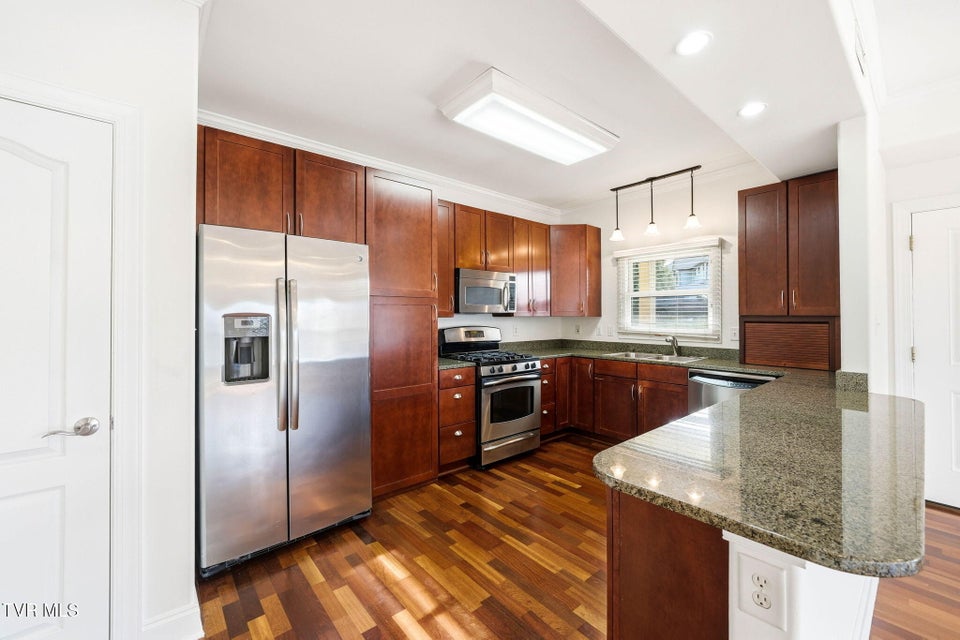 Photo #11: 168 Westshore Pointe 