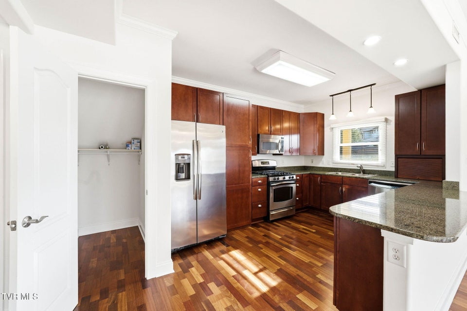 Photo #9: 168 Westshore Pointe 