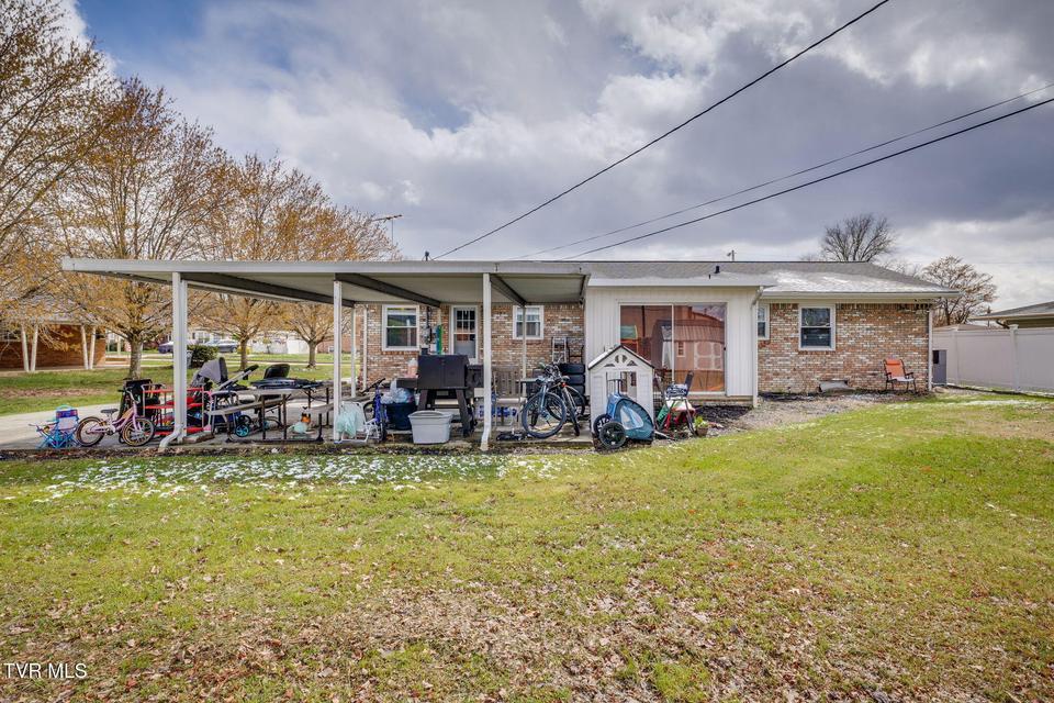 Photo #28: 1804 Sherwood Place