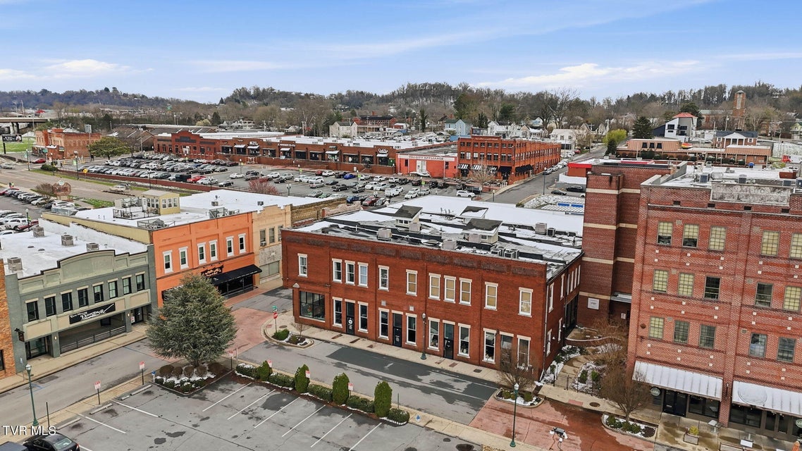 Photo #16: 124 Tipton Street