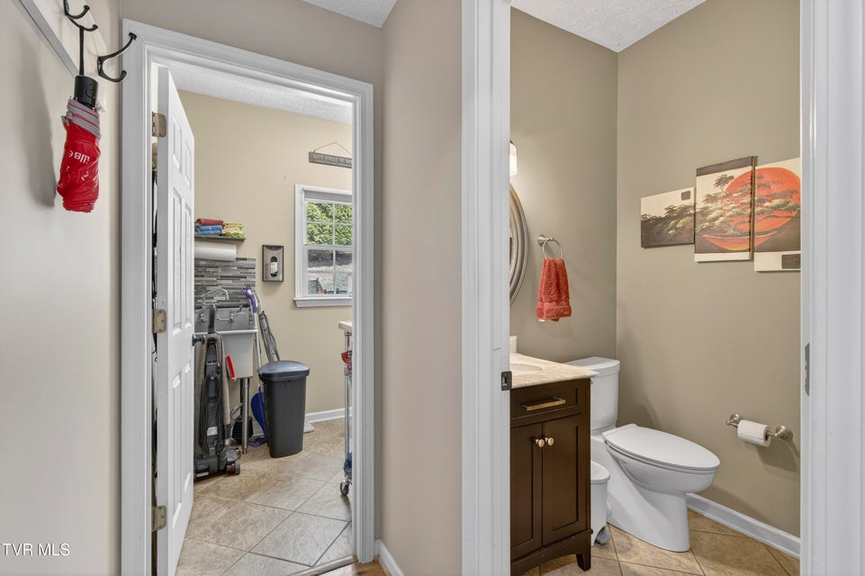 Photo #35: 25021 Grey Heron Court