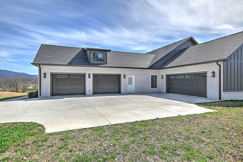 Photo #80: 294 River Pointe Drive