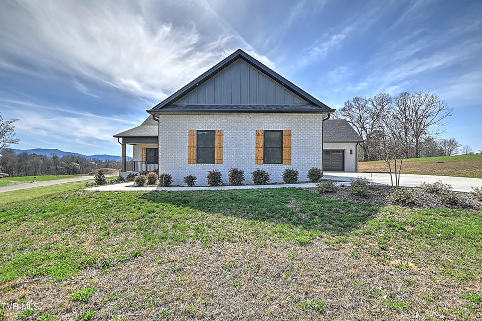 Photo #82: 294 River Pointe Drive