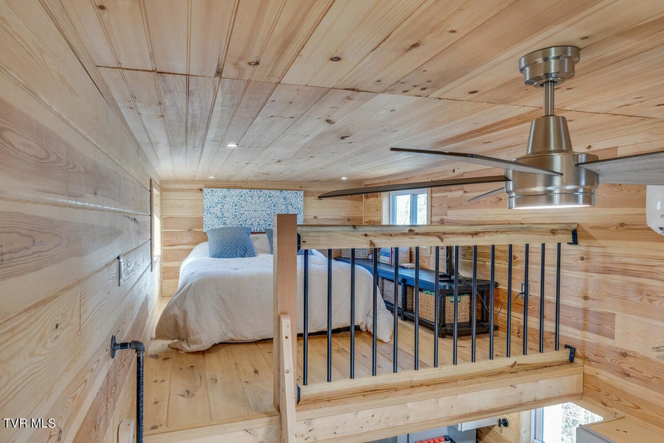 Photo #17: 601 Watauga Overlook Drive