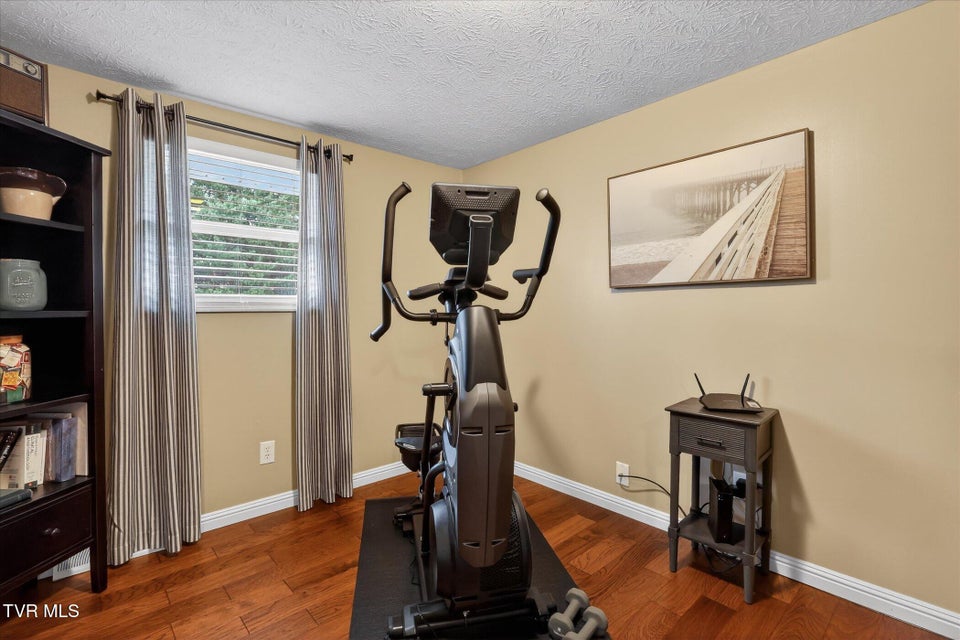 Photo #13: 417 Kingsley Avenue