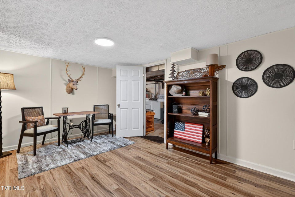 Photo #21: 417 Kingsley Avenue