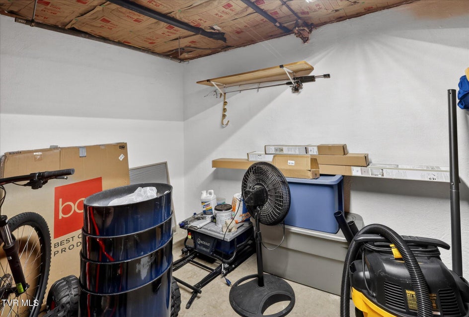 Photo #26: 417 Kingsley Avenue