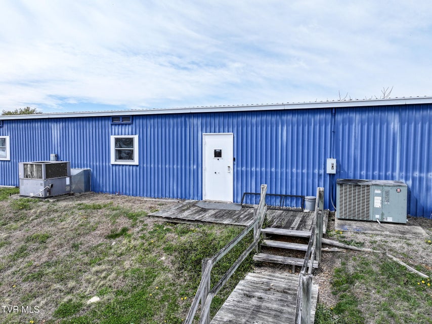 Photo #30: 965 Andrew Johnson Highway