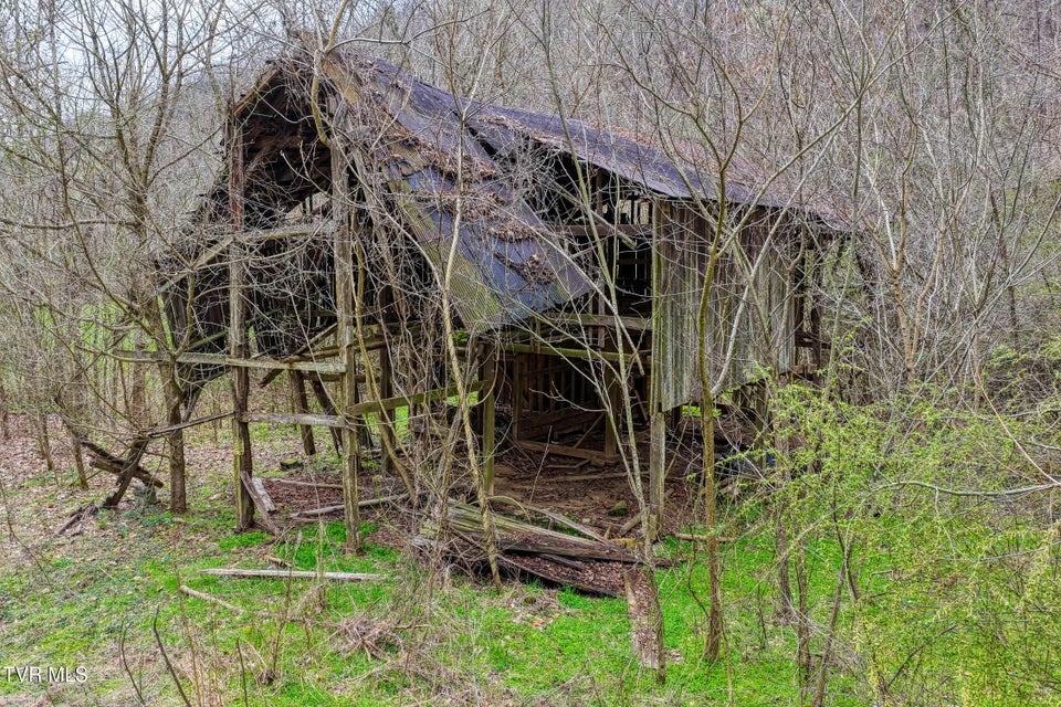 Photo #18: 1795 Bear Hollow Road