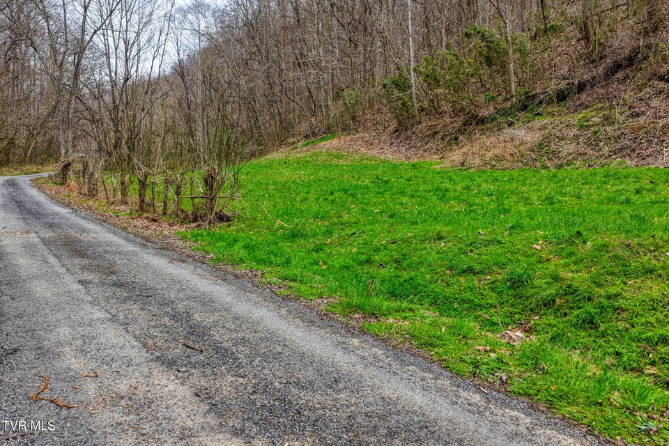 Photo #23: 1795 Bear Hollow Road