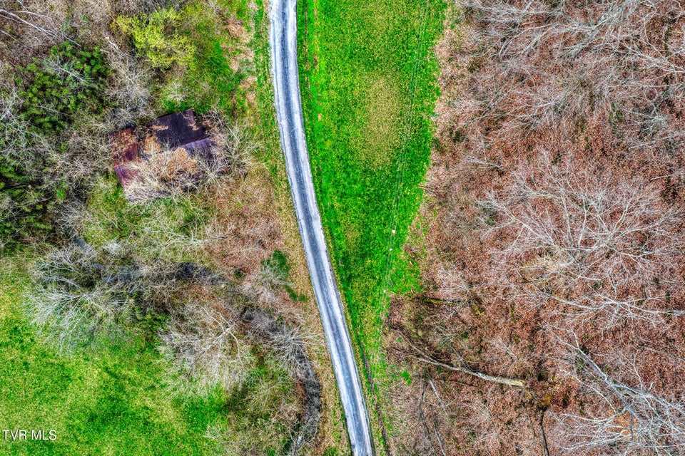 Photo #32: 1795 Bear Hollow Road