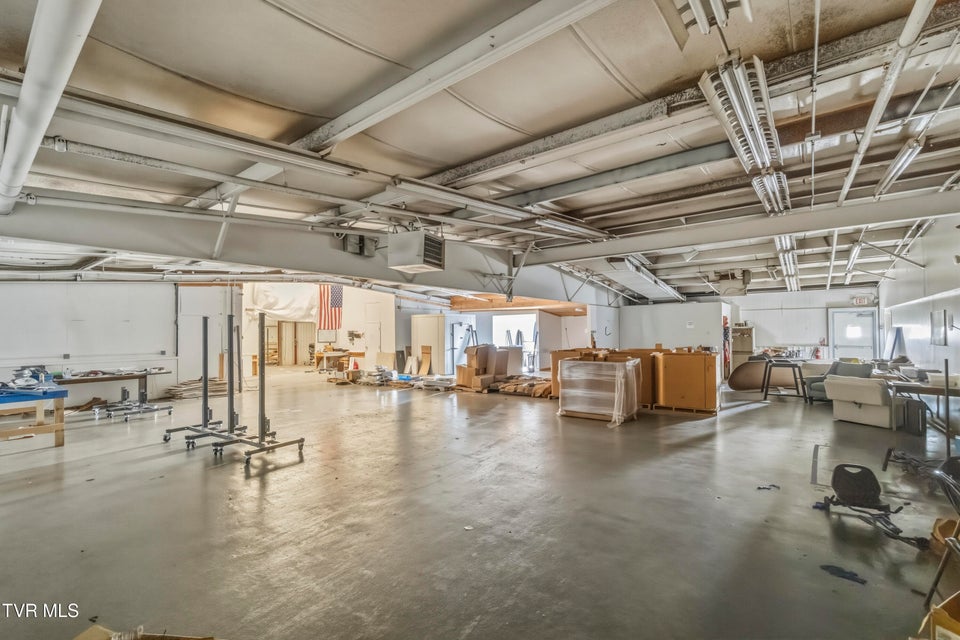 Photo #11: 965 Andrew Johnson Highway