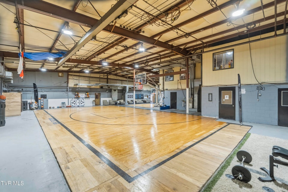 Photo #10: 965 Andrew Johnson Highway