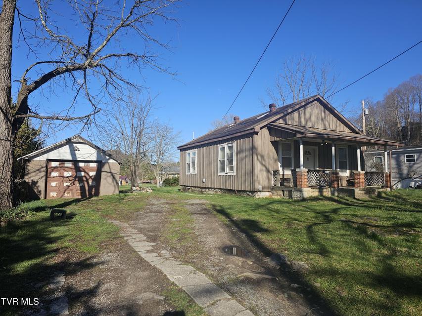 Photo #11: 807 Coeburn Road