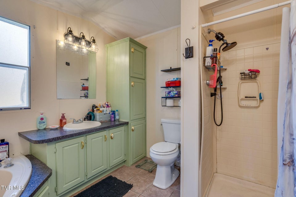 Photo #16: 145 Lc Mckee Road