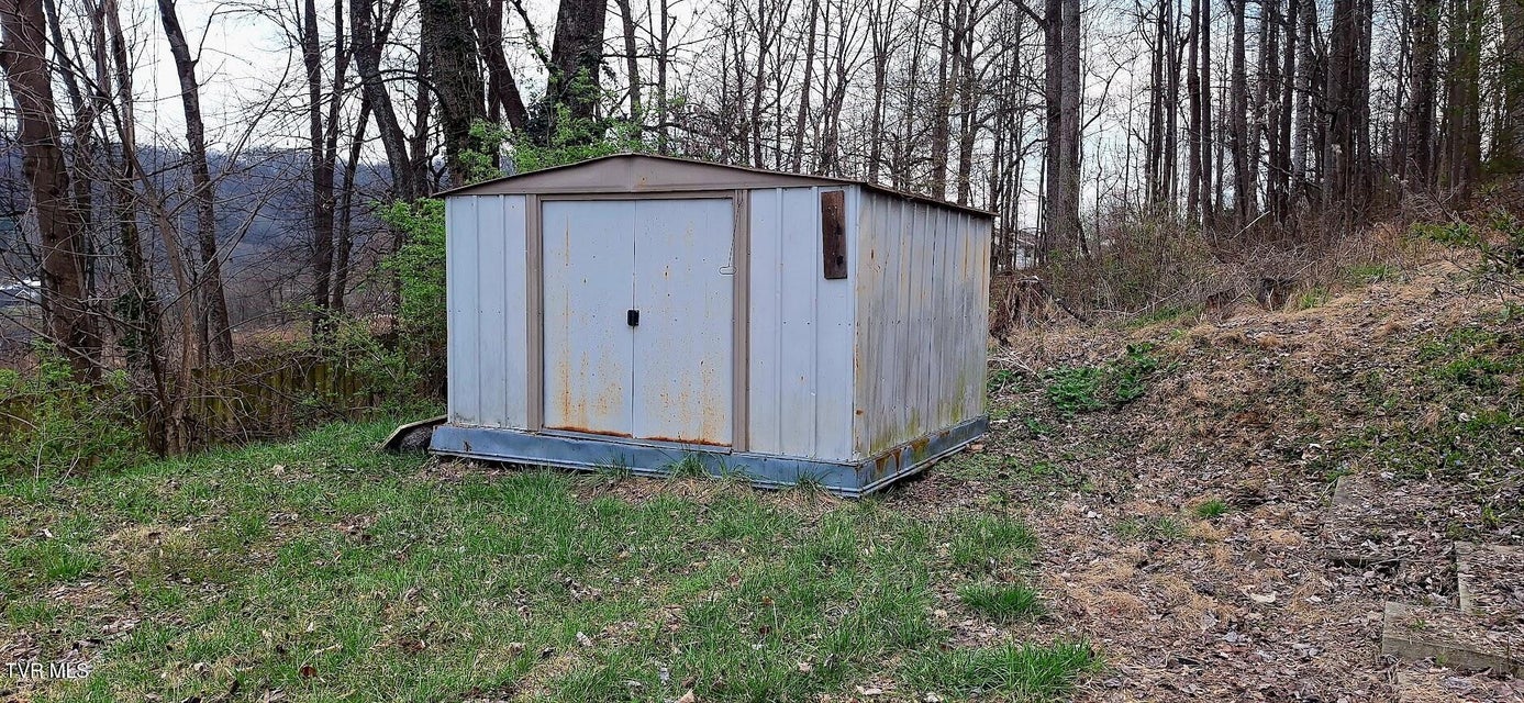 Photo #4: 214 Stafford Street