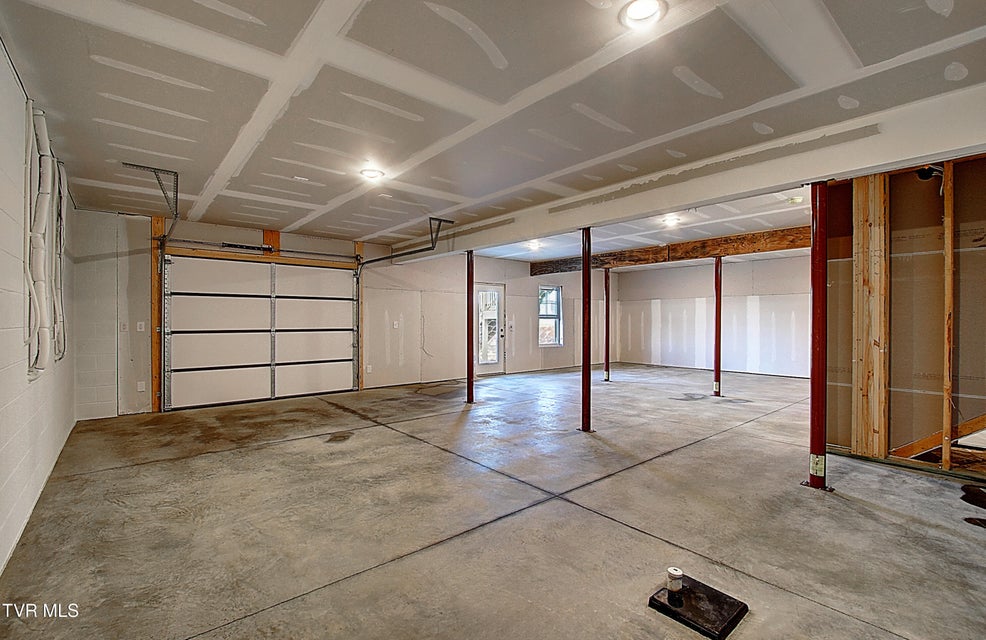 Photo #34: 1136 Hawley Road