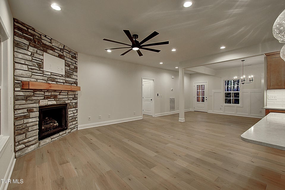 Photo #10: 1148 Hawley Road