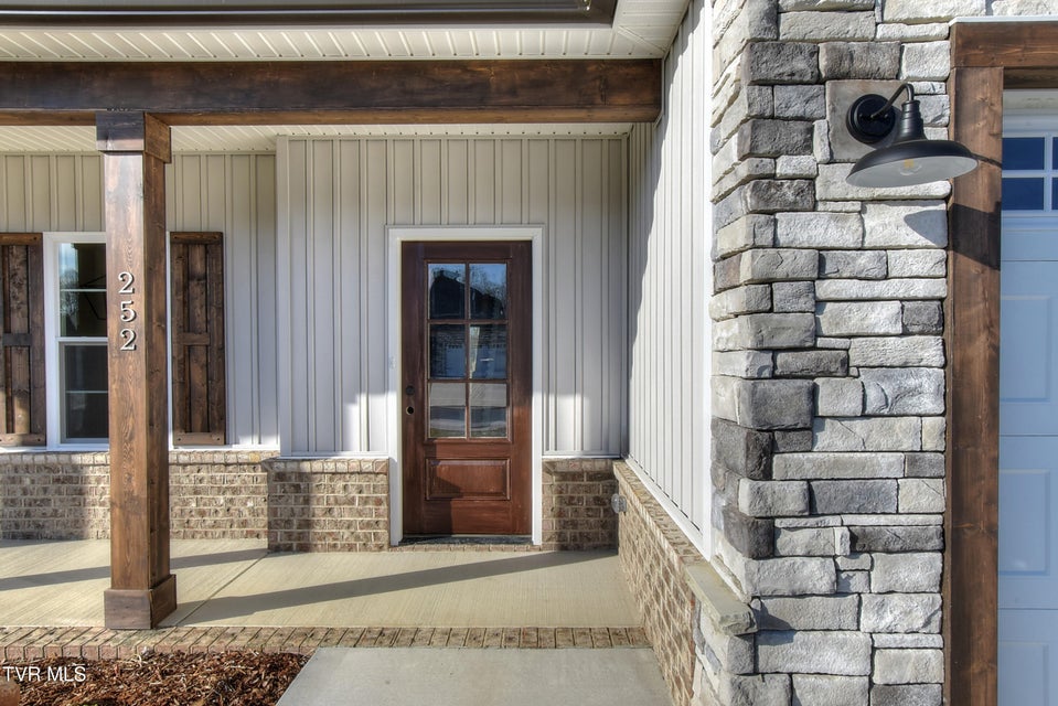 Photo #5: 252 Ruby Rose Ridge