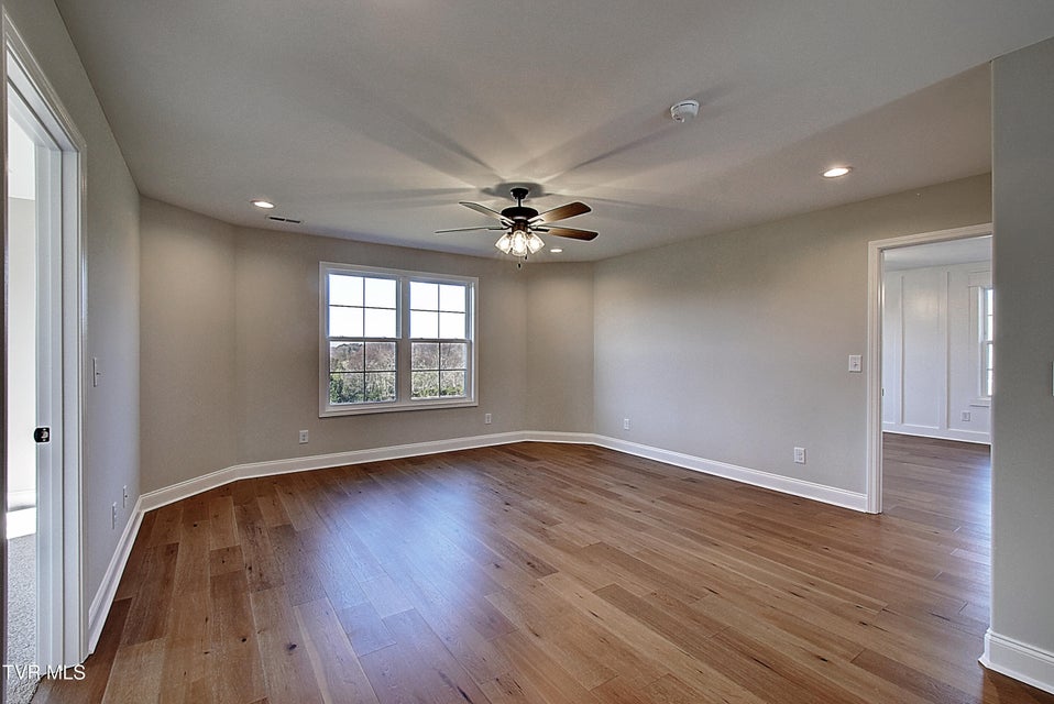 Photo #16: 252 Ruby Rose Ridge