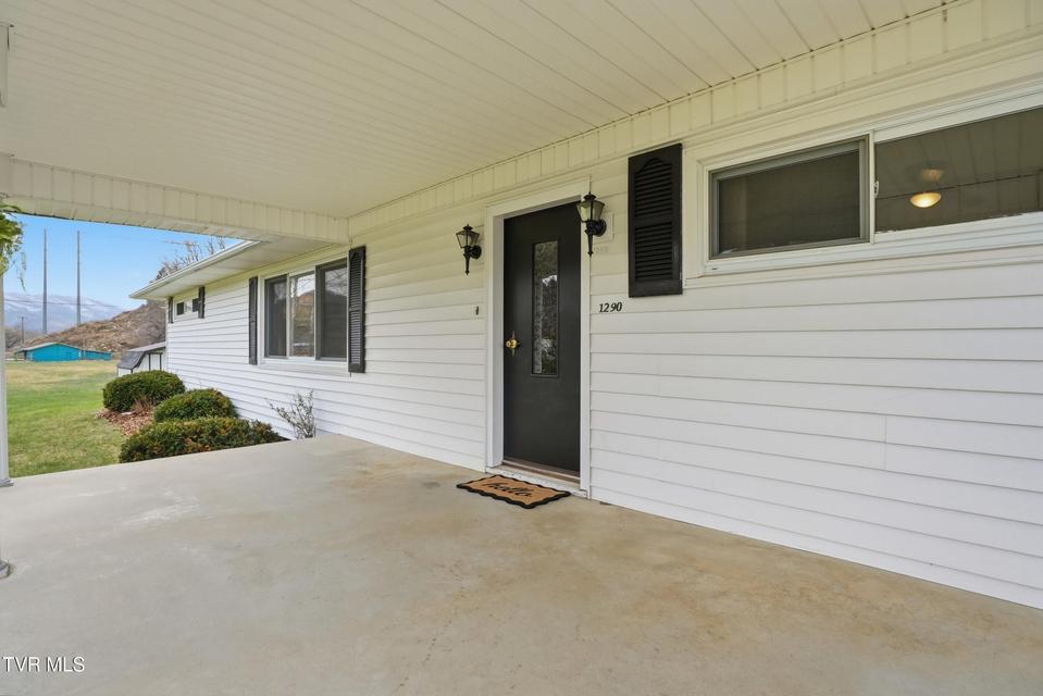 Photo #38: 1290 Shady Street