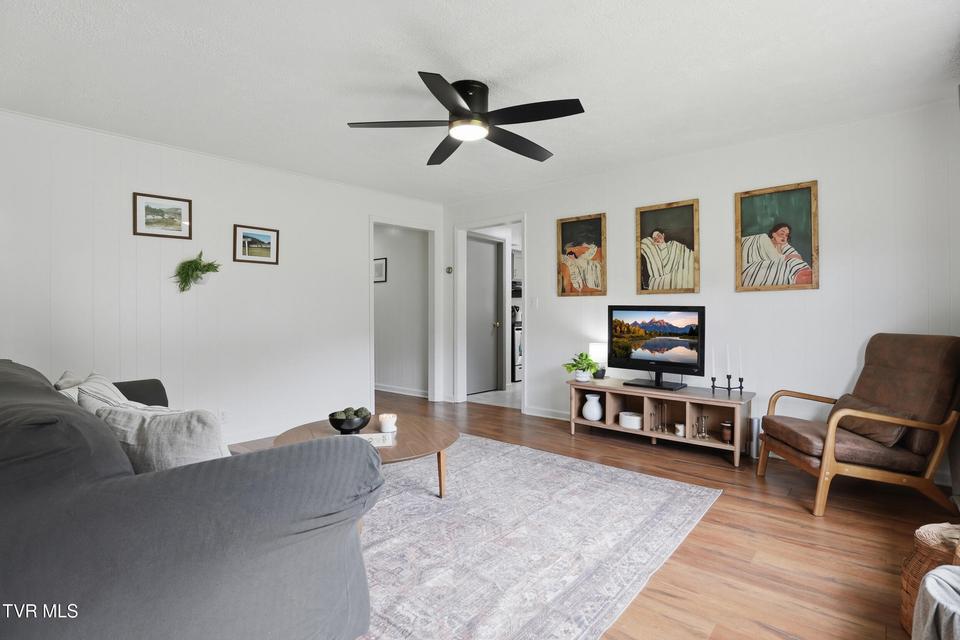 Photo #11: 1290 Shady Street