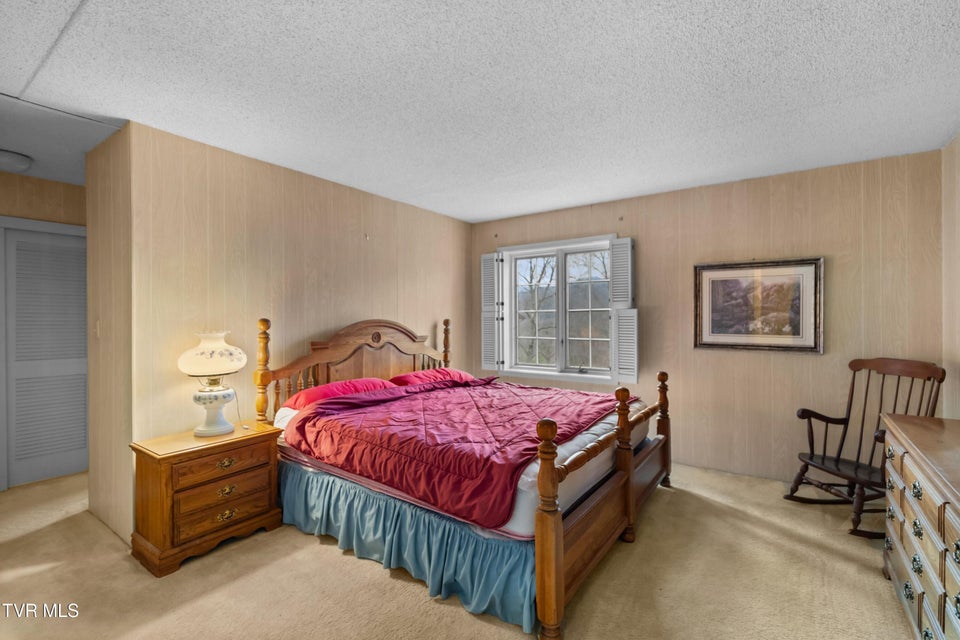 Photo #20: 1824 Oriole Road