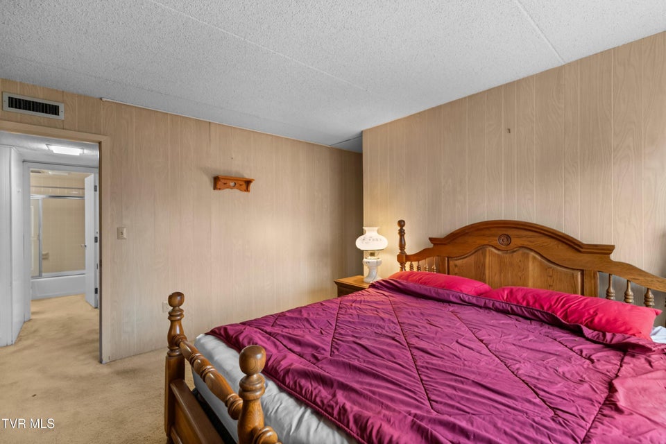 Photo #21: 1824 Oriole Road