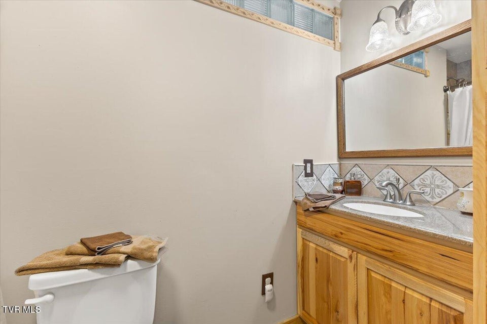 Photo #32: 1122 Highway 107 