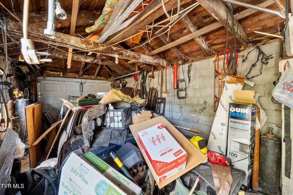 Photo #17: 510 Glade Street