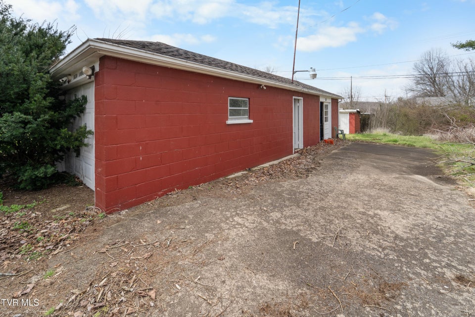 Photo #20: 510 Glade Street