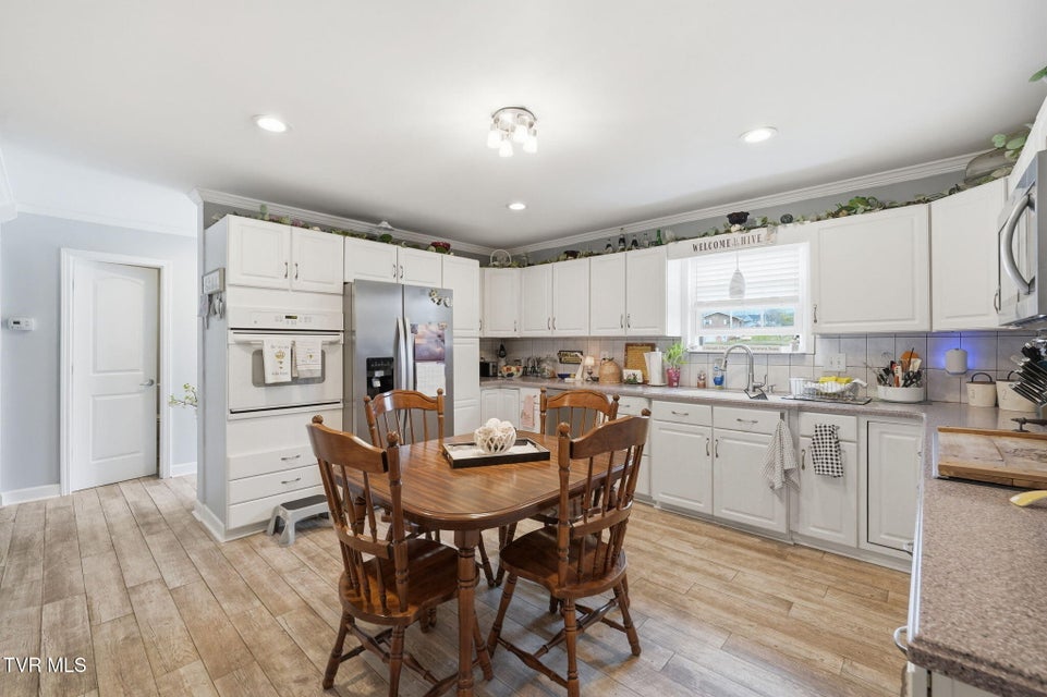 Photo #4: 134 Ovalwood Drive