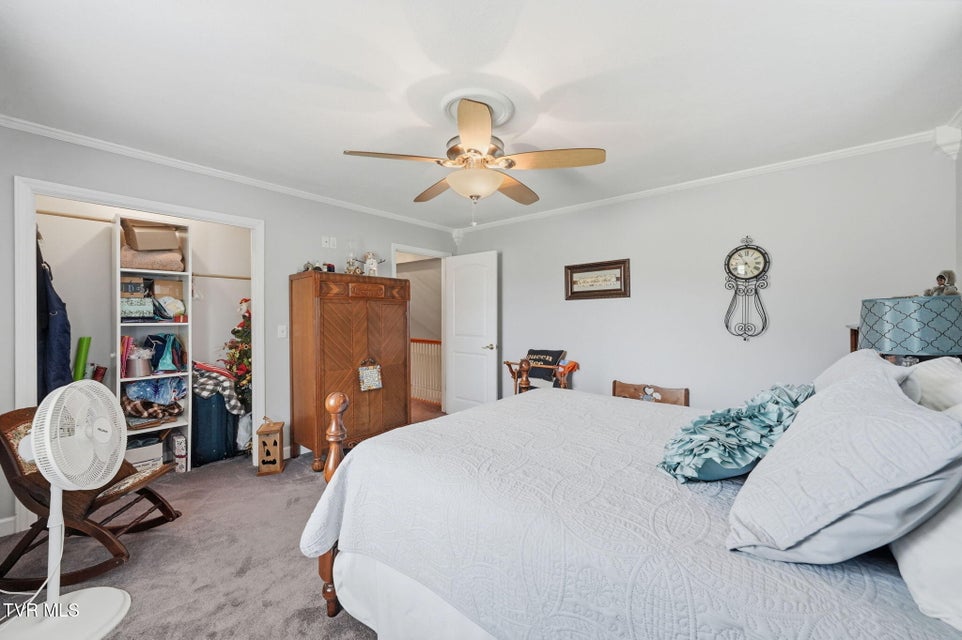 Photo #17: 134 Ovalwood Drive