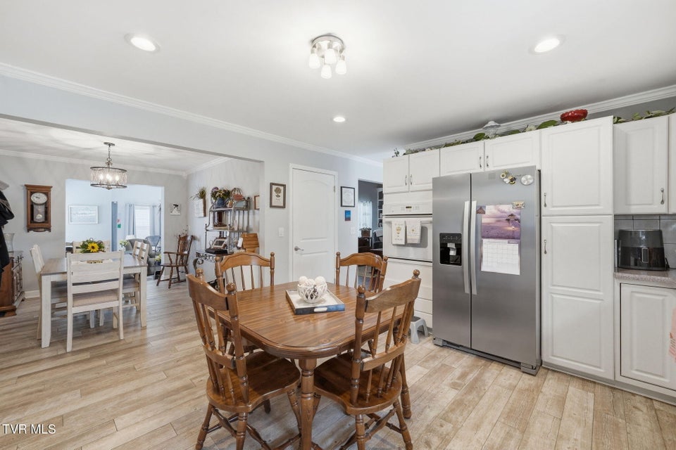 Photo #5: 134 Ovalwood Drive