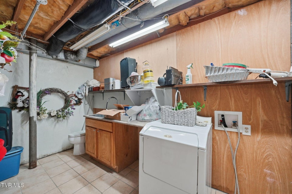 Photo #28: 134 Ovalwood Drive