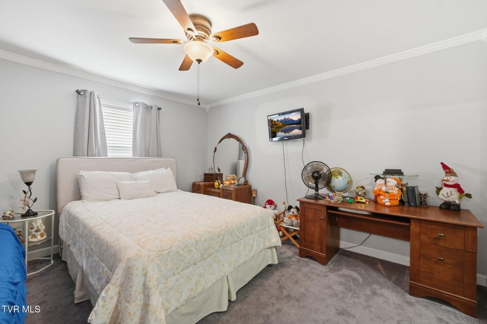 Photo #20: 134 Ovalwood Drive