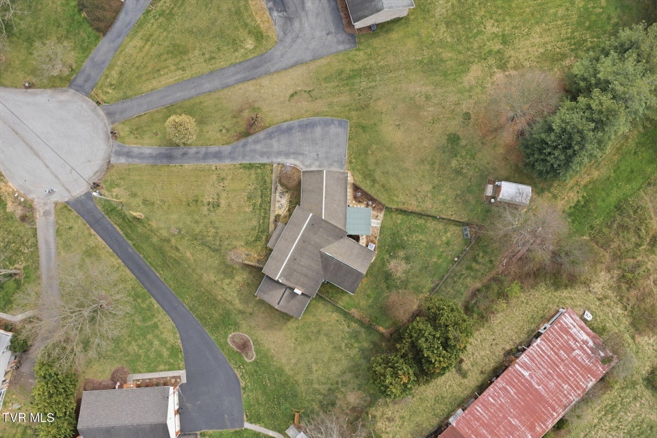 Photo #38: 134 Ovalwood Drive